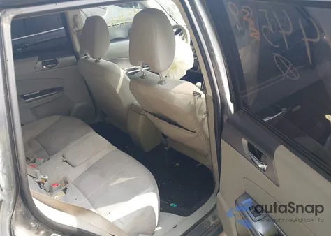 2012 Subaru Forester 2.5X Premium z USA, uszkodzony, nr VIN JF2SHBDCXCH444589